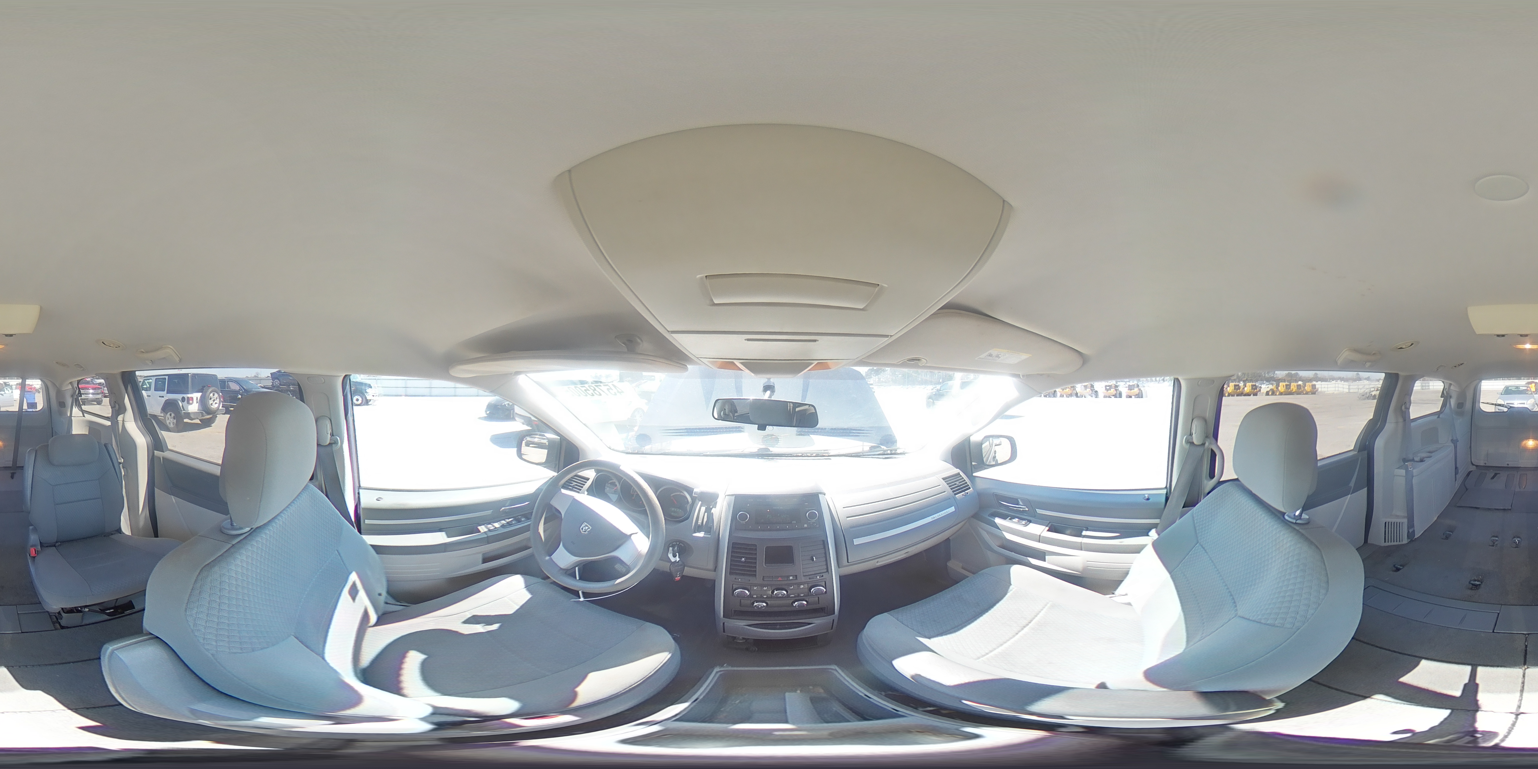 2010 Dodge Caravan - Image 14