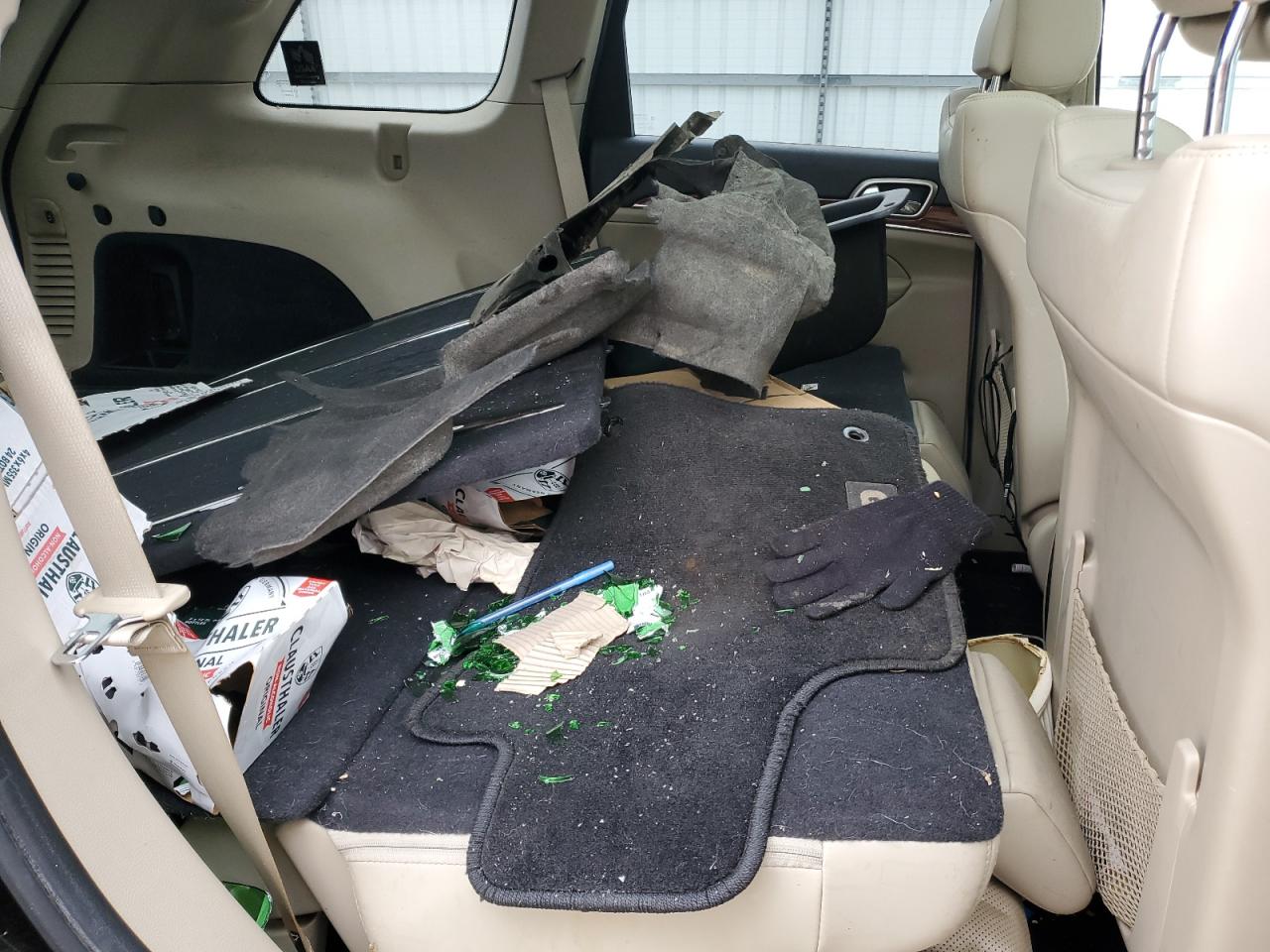 2013 Jeep Grand Cherokee - Image 11