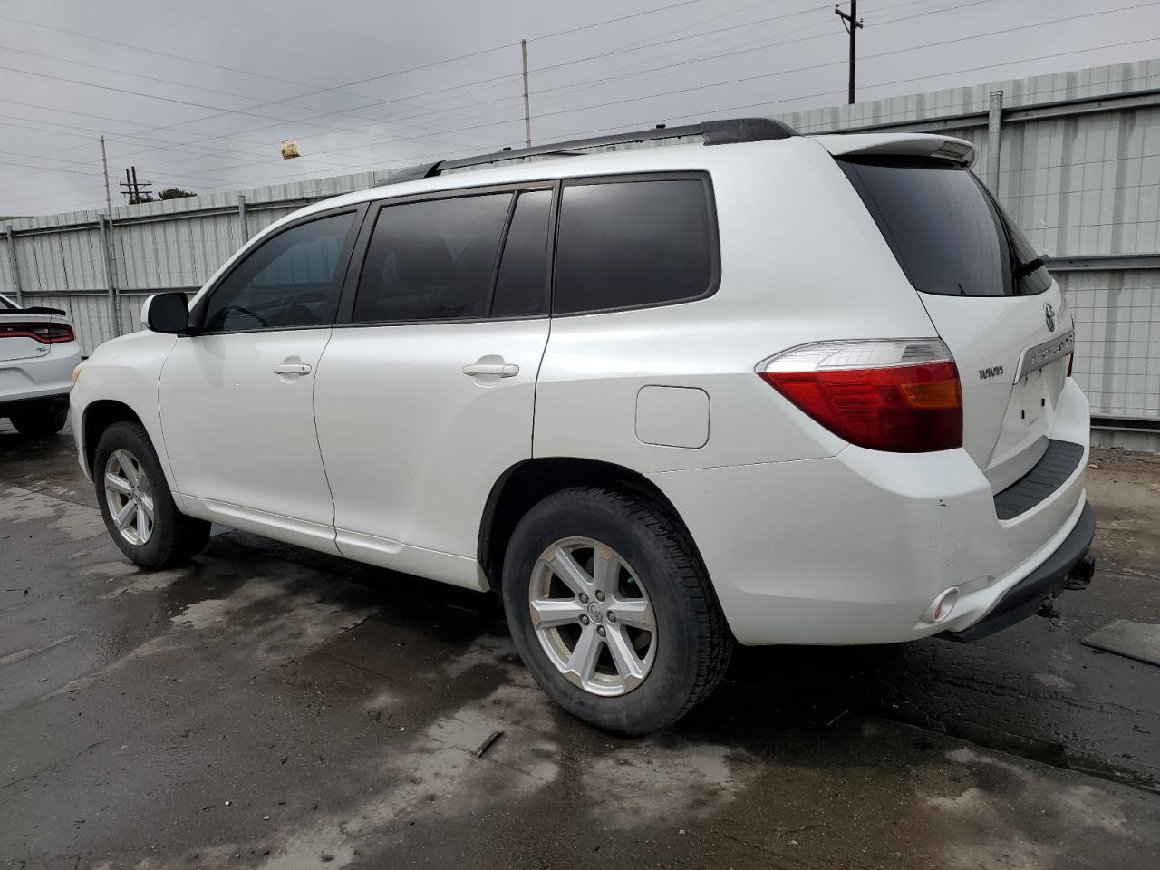 2009 Toyota Highlander - Image 2