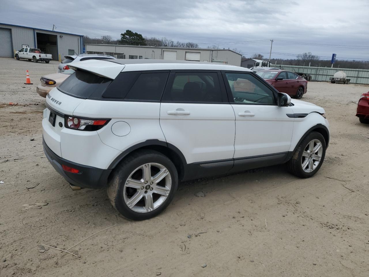 2013 Land Rover Range Rover - Image 3