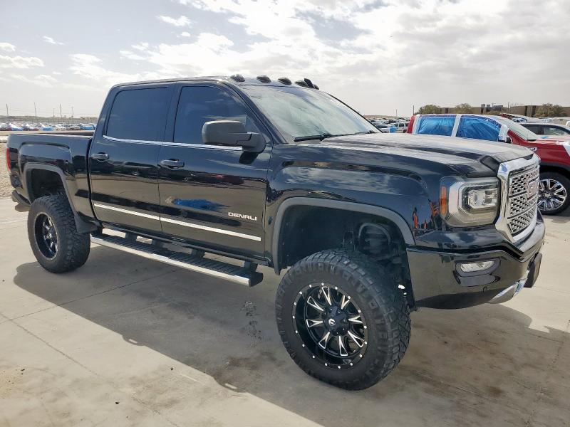  GMC SIERRA 2018 Czarny