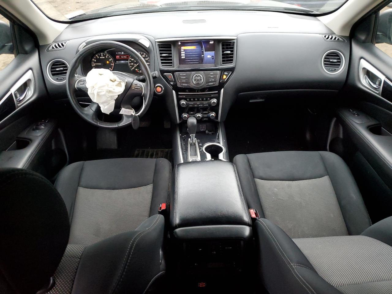 2018 Nissan Pathfinder - Image 8