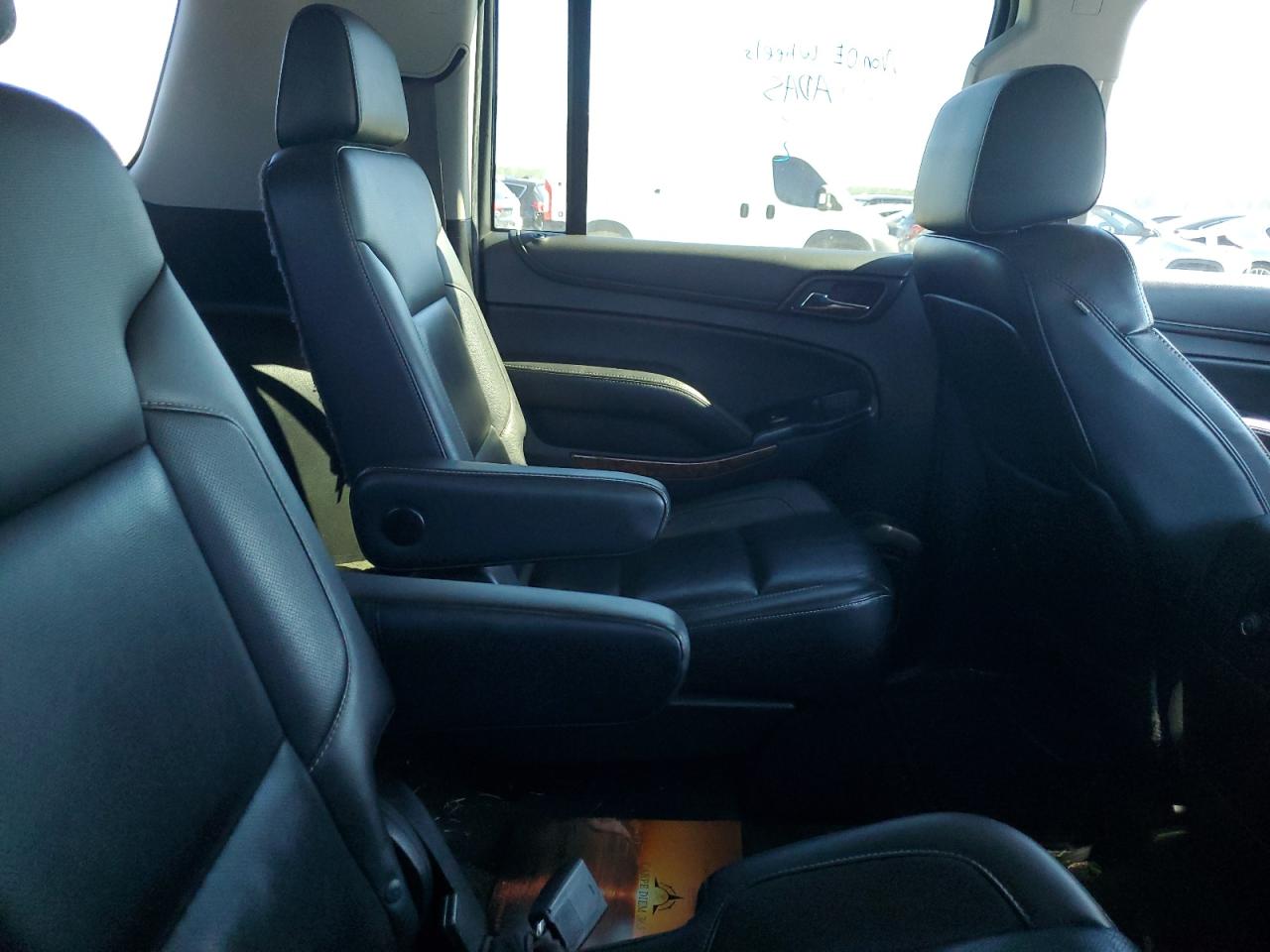 2015 Chevrolet Suburban - Image 10