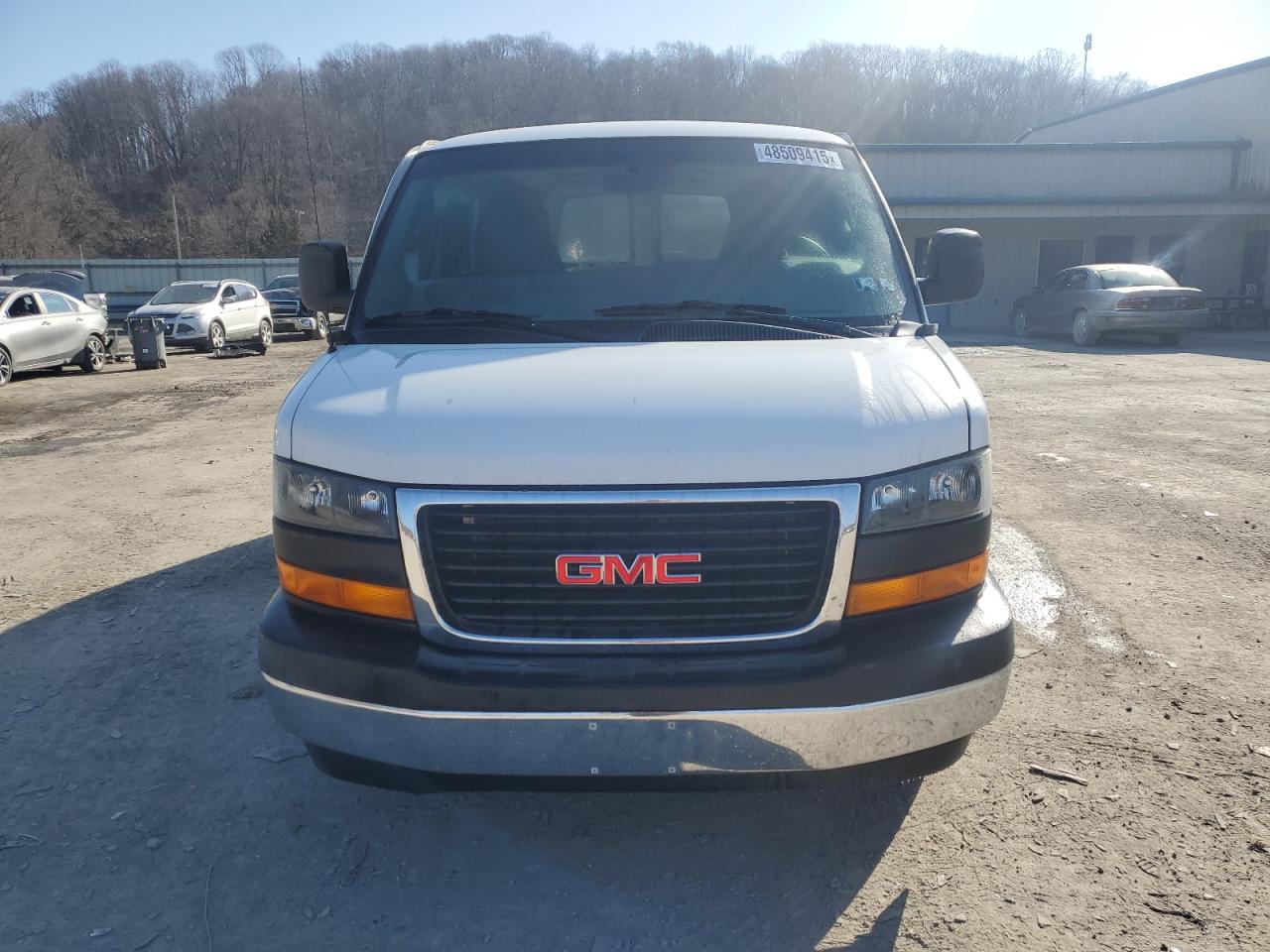 2017 GMC Savana - Image 5