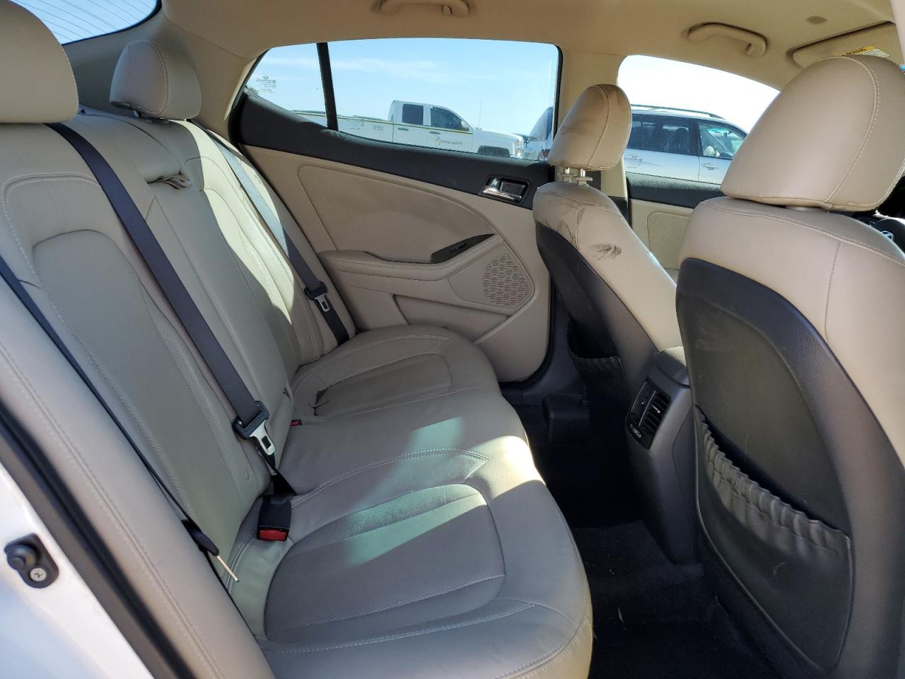 2011 Kia Optima - Image 10