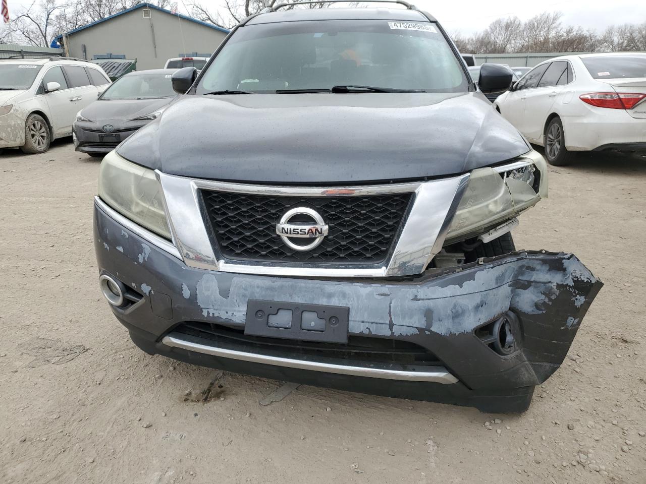 2014 Nissan Pathfinder - Image 5
