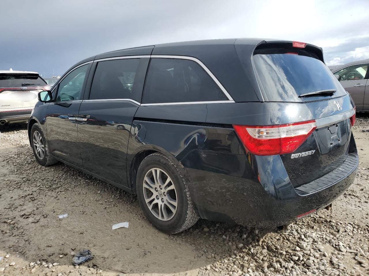 2011 Honda Odyssey - Image 2