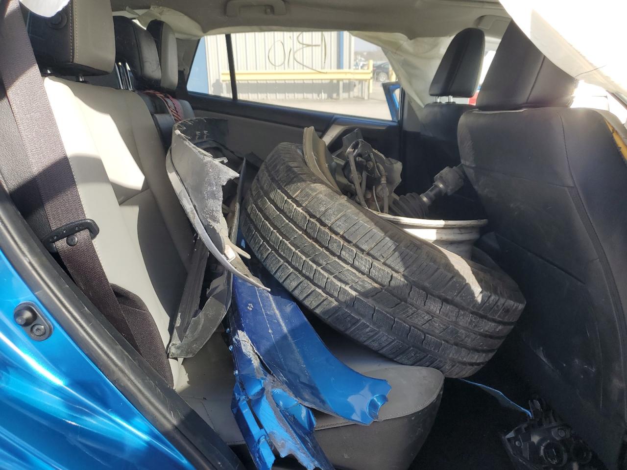 2018 Toyota RAV 4 - Image 10