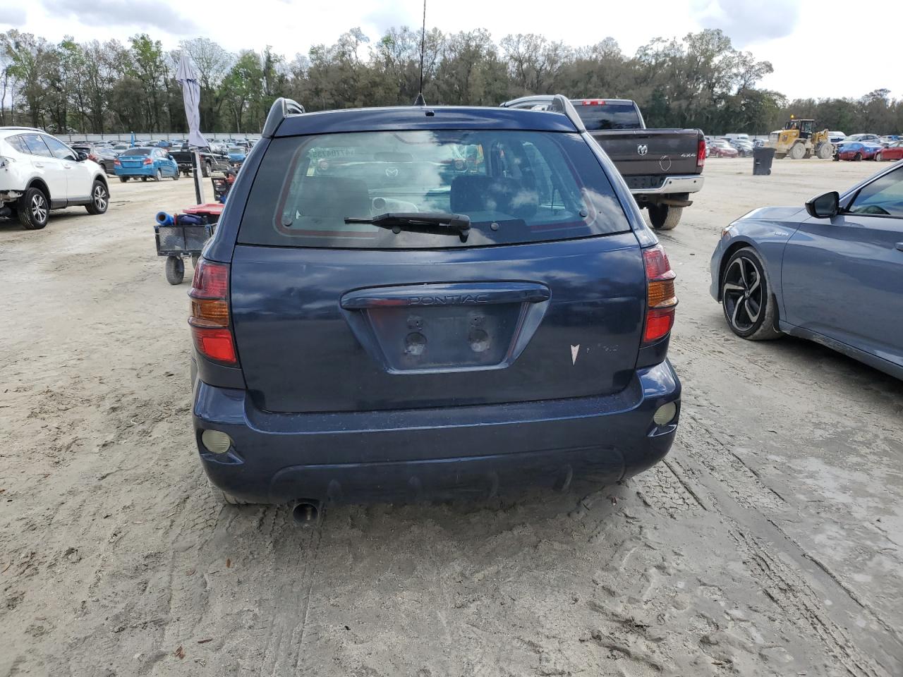 2006 Pontiac Vibe - Image 6