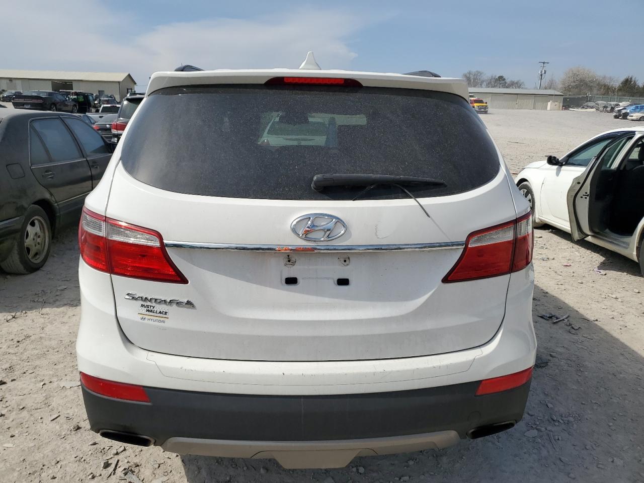 2013 Hyundai Santa Fe - Image 6