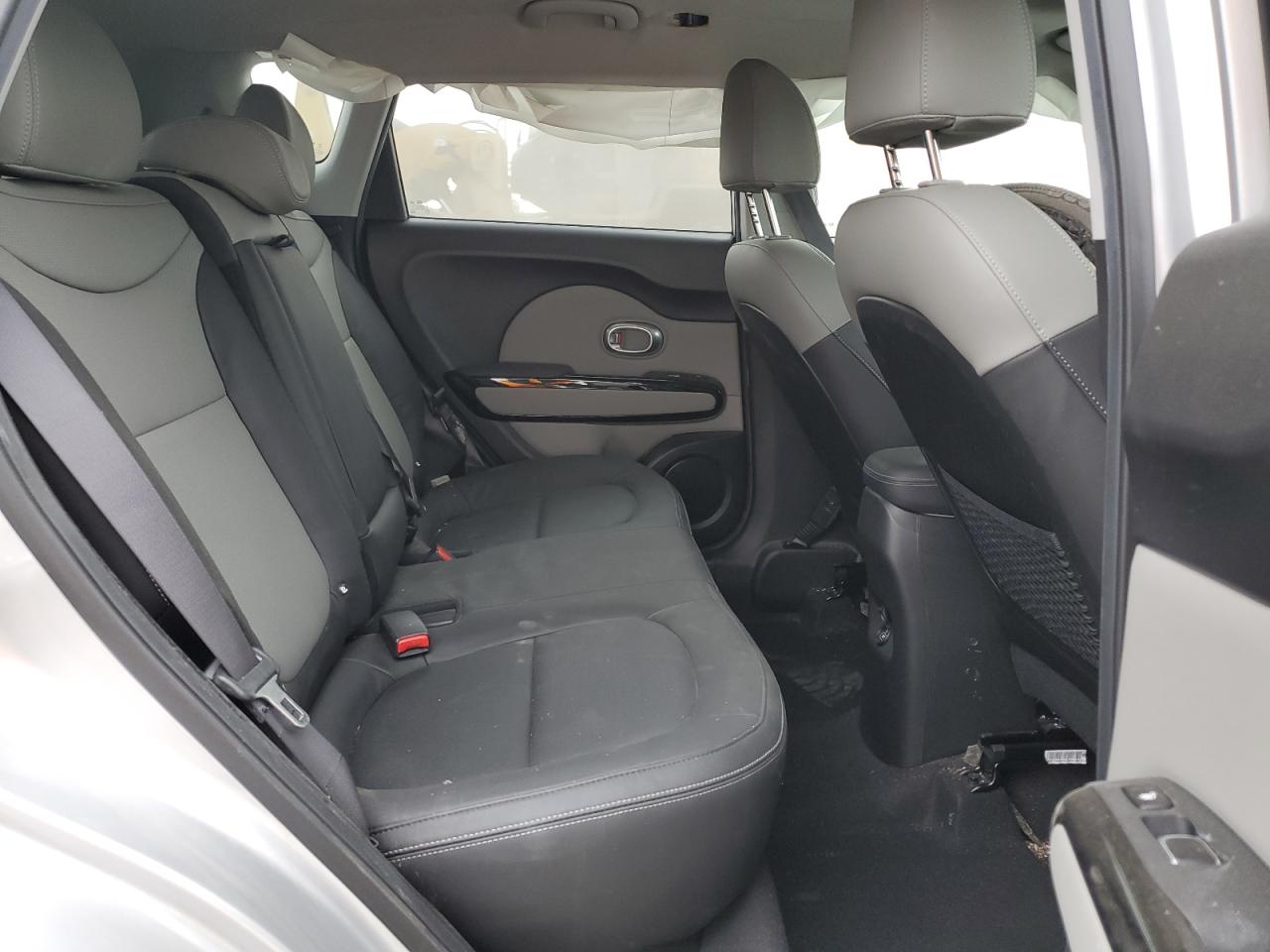 2017 Kia Soul - Image 10
