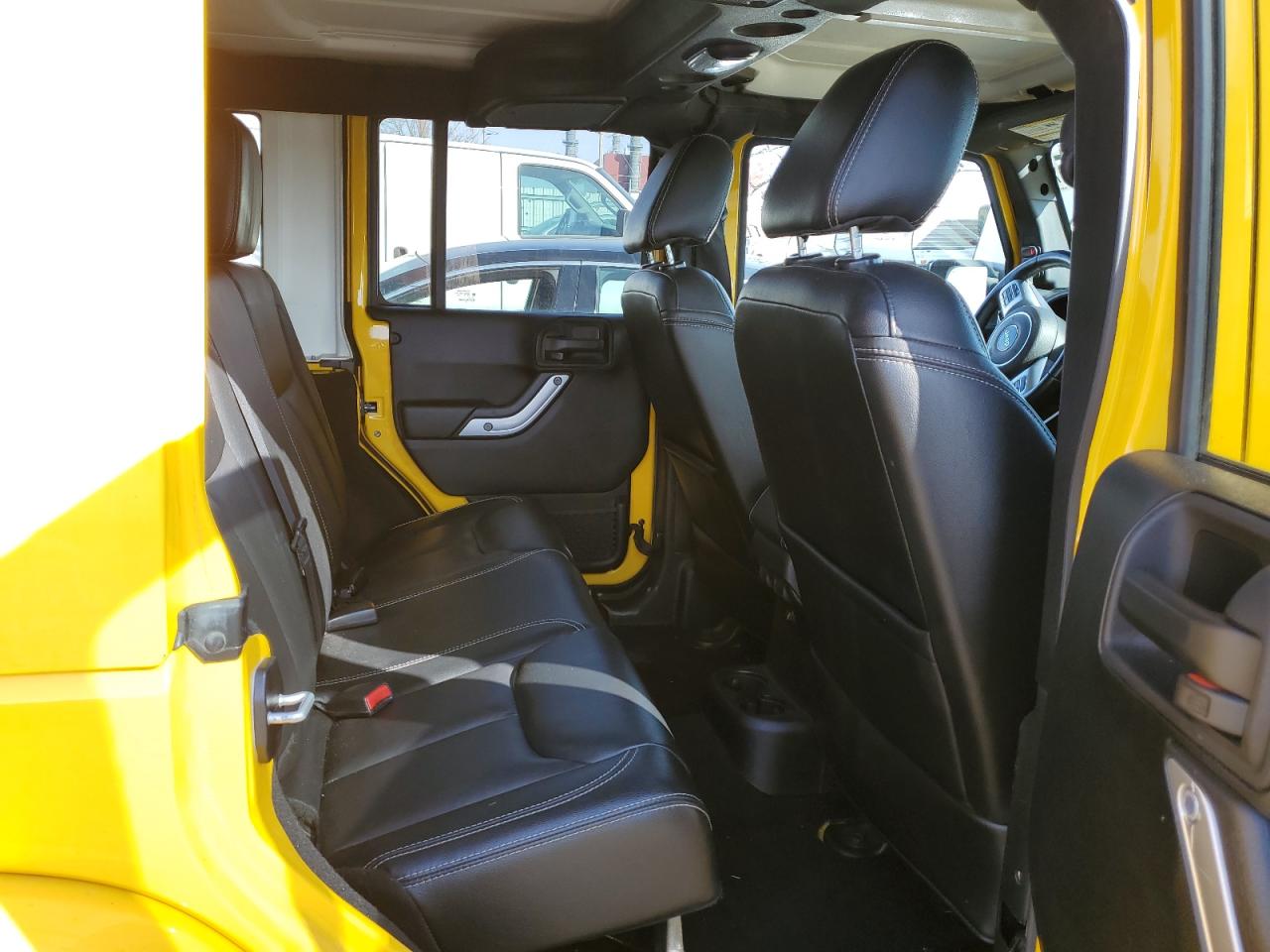 2015 Jeep Wrangler - Image 11