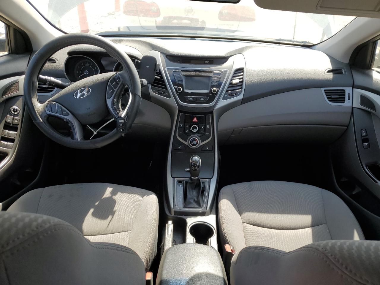 2014 Hyundai Elantra - Image 8