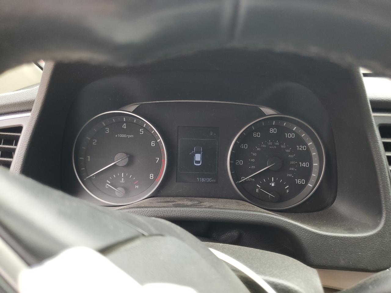 2017 Hyundai Elantra - Image 9