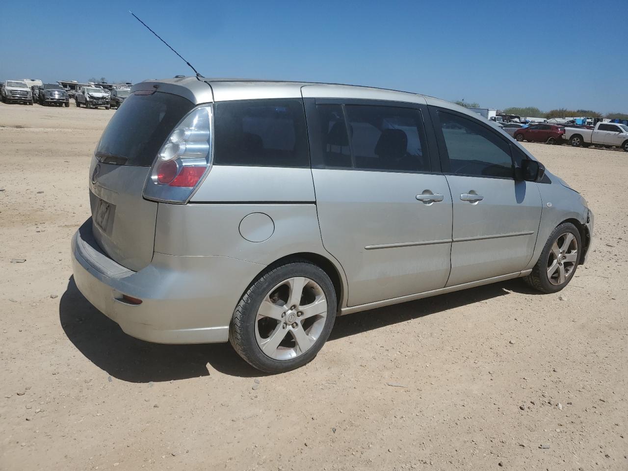 2007 Mazda 5 - Image 3