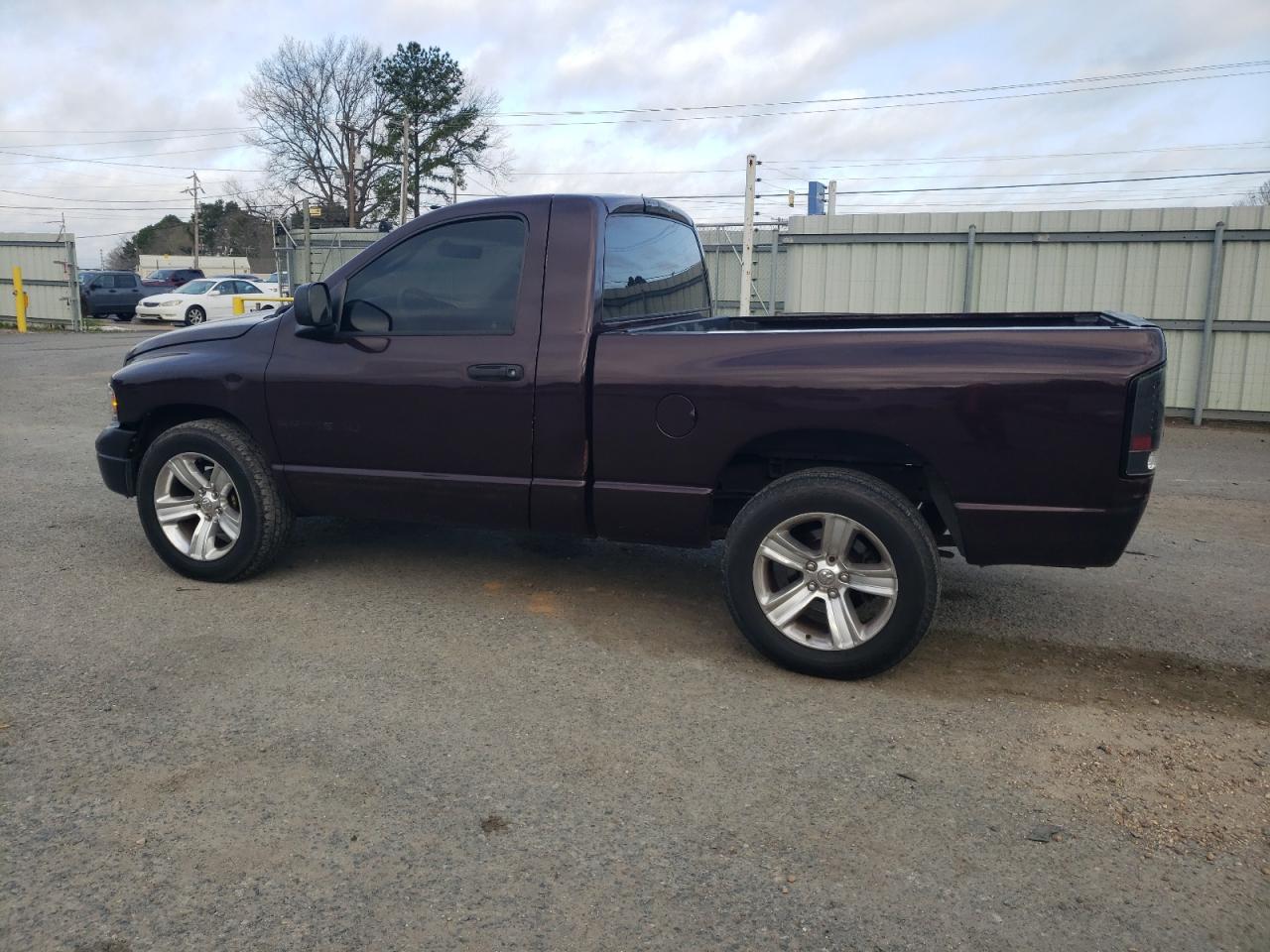 2004 Dodge RAM - Image 2