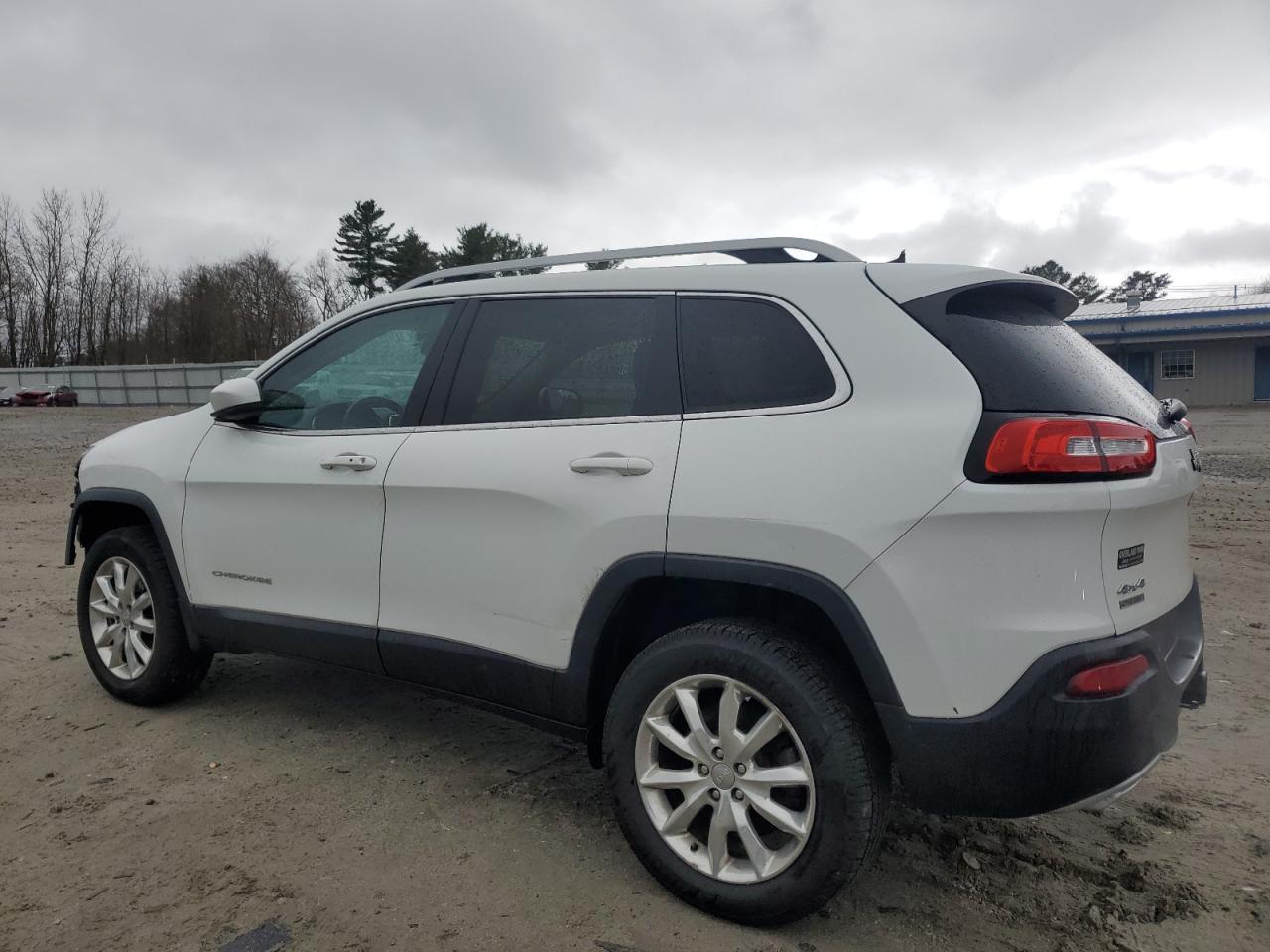 2016 Jeep Grand Cherokee - Image 2