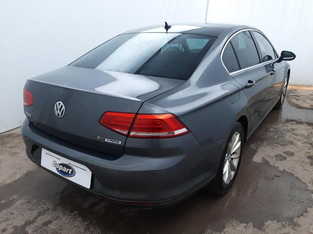 2015 VOLKSWAGEN PASSAT SE