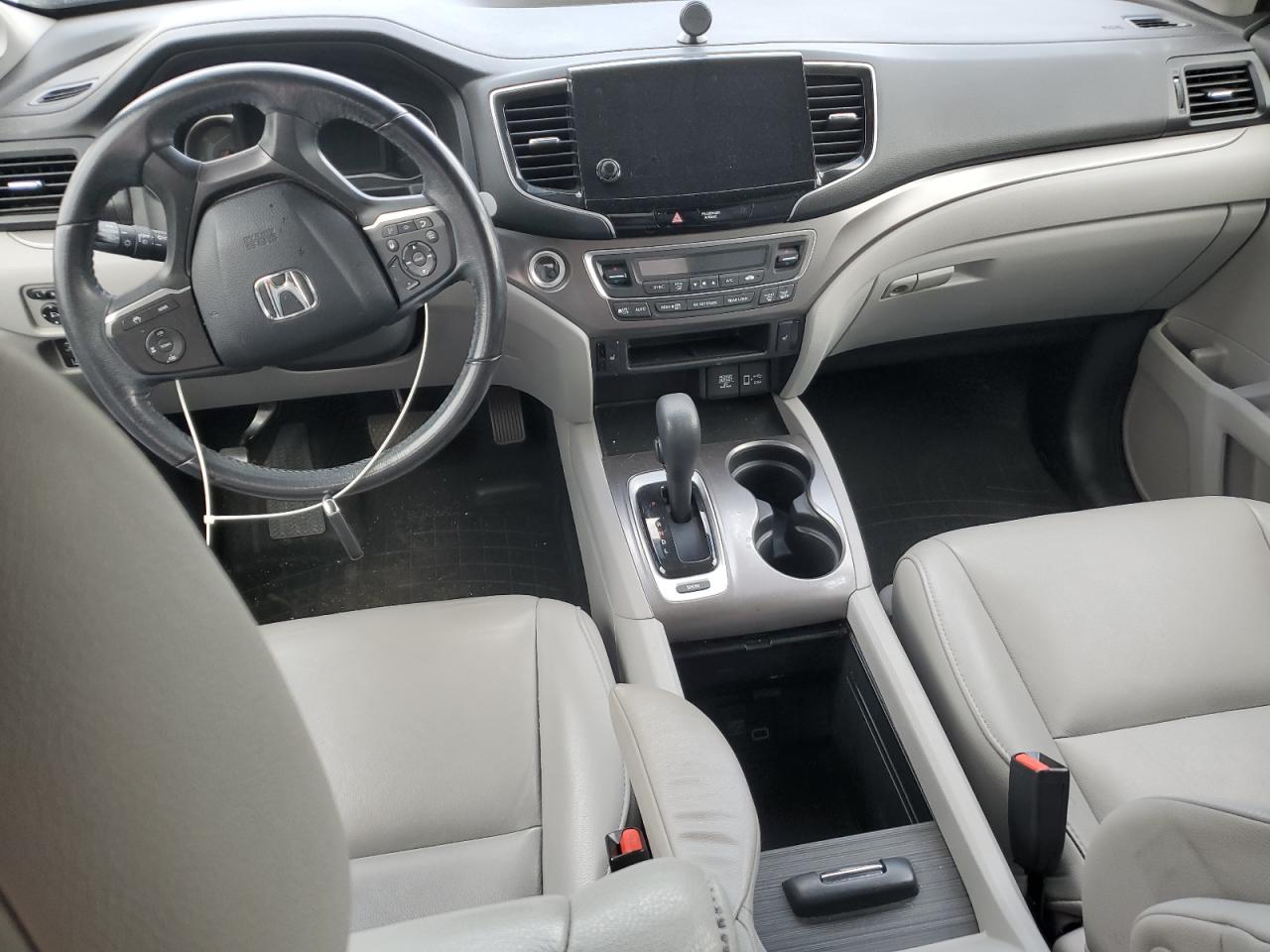 2019 Honda Pilot - Image 8