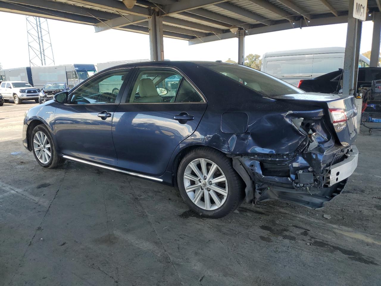 2014 Toyota Camry - Image 2