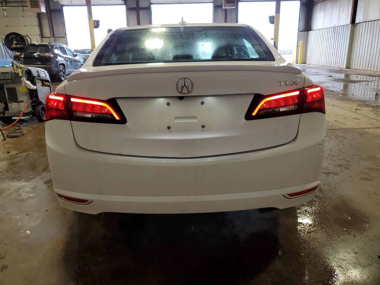 2017 Acura TLX - Image 6