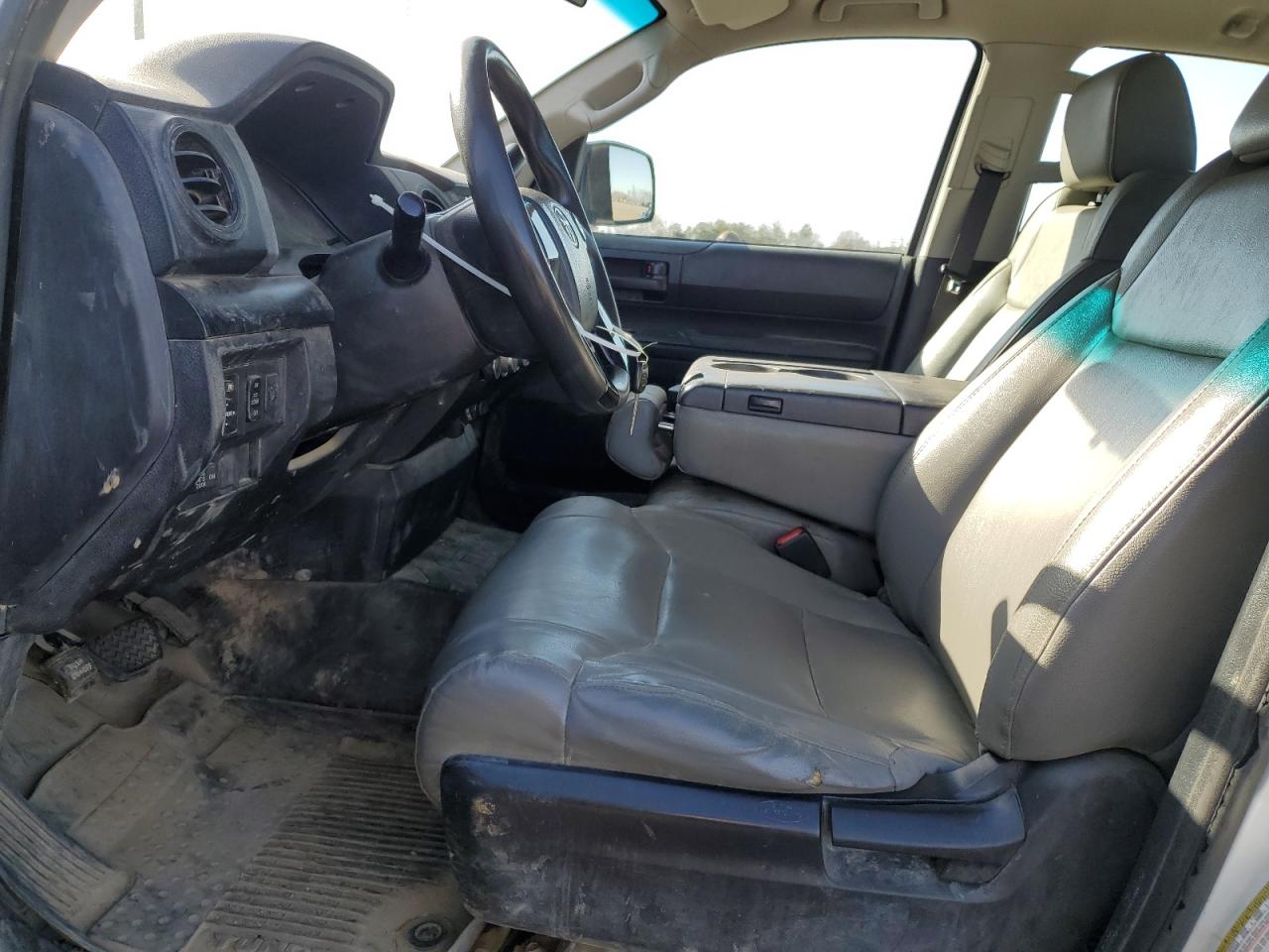 2017 Toyota Tundra - Image 7