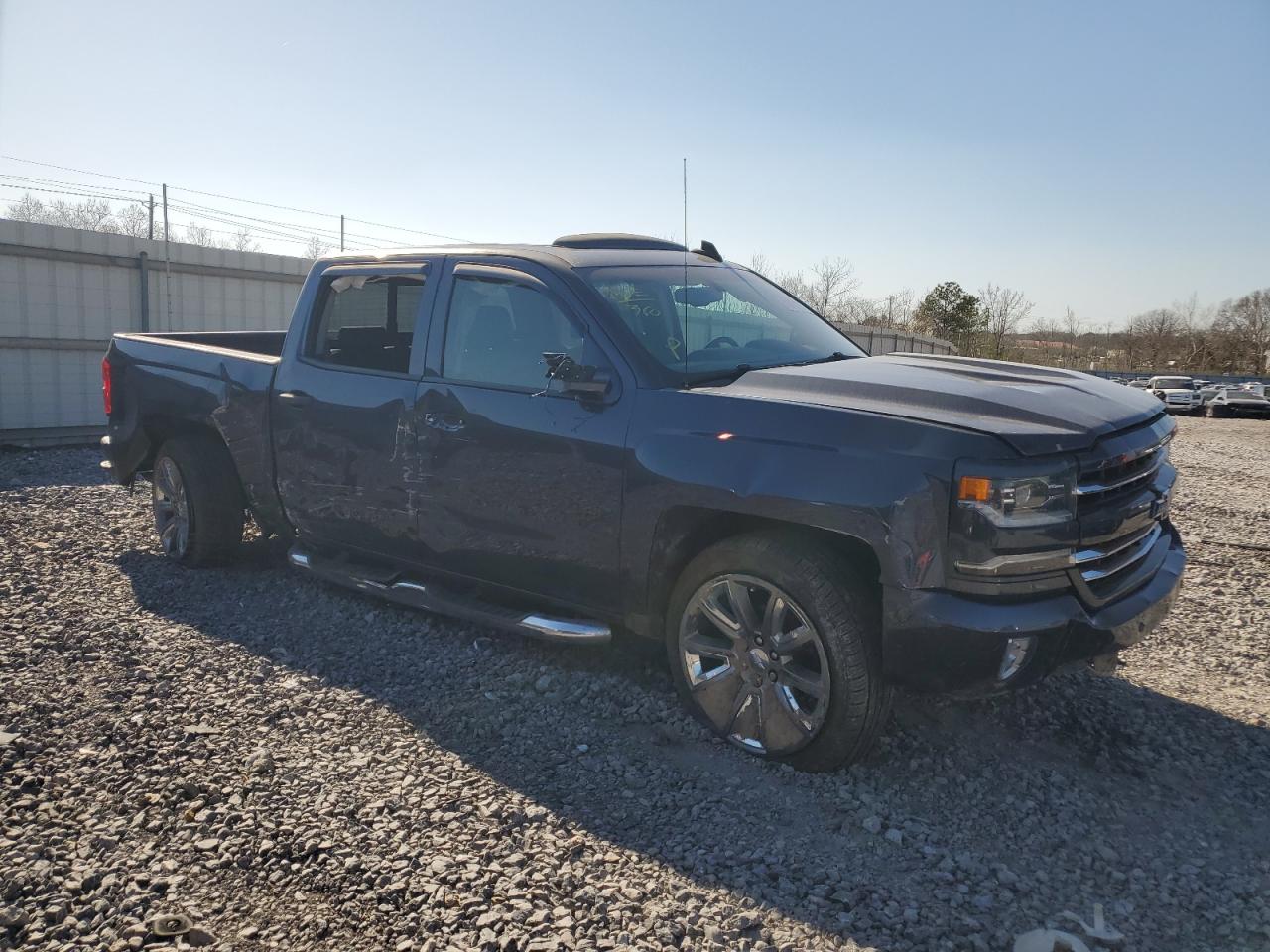 2018 Chevrolet Silverado - Image 4