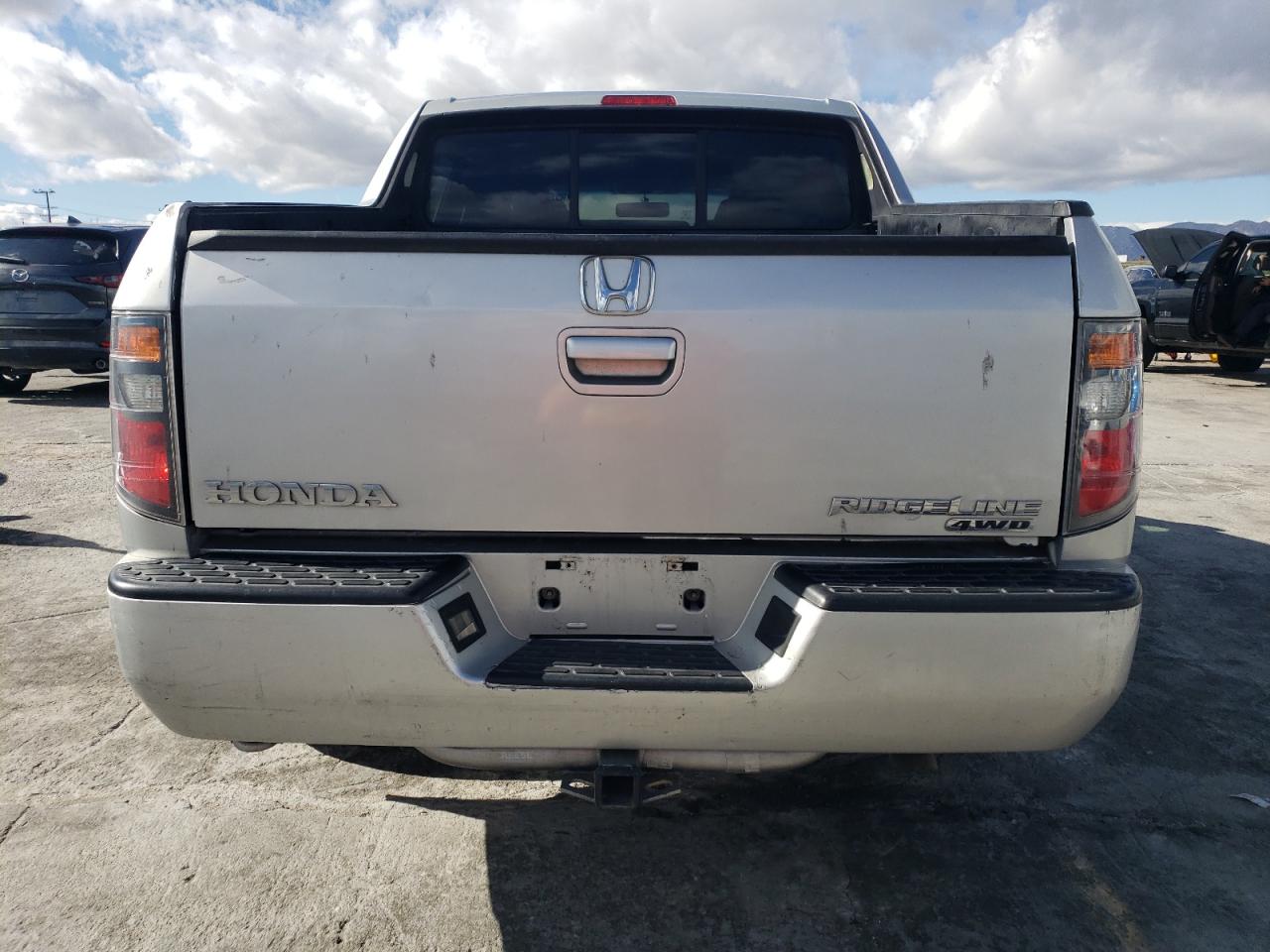 2007 Honda Ridgeline - Image 6