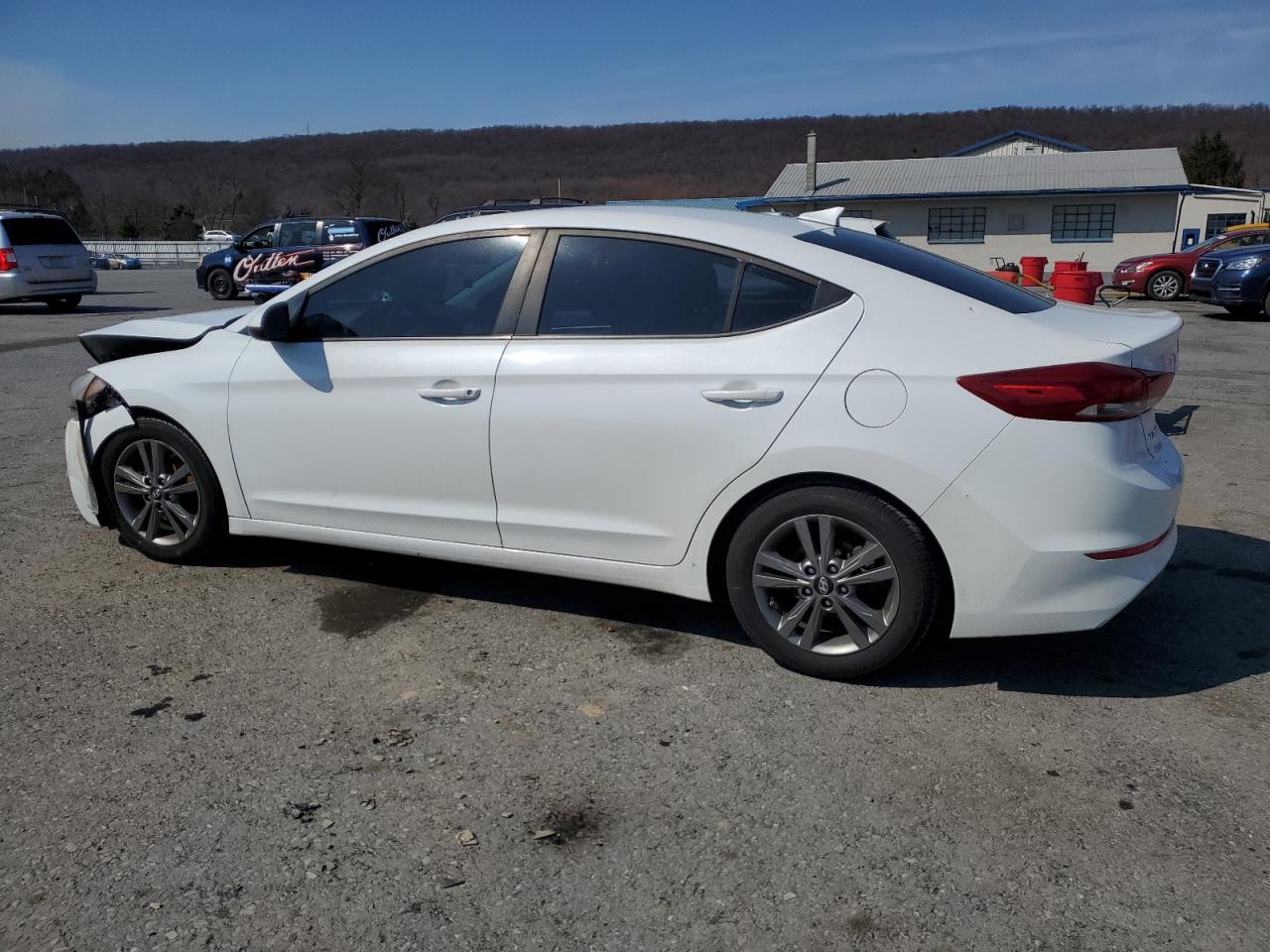 2018 Hyundai Elantra - Image 2