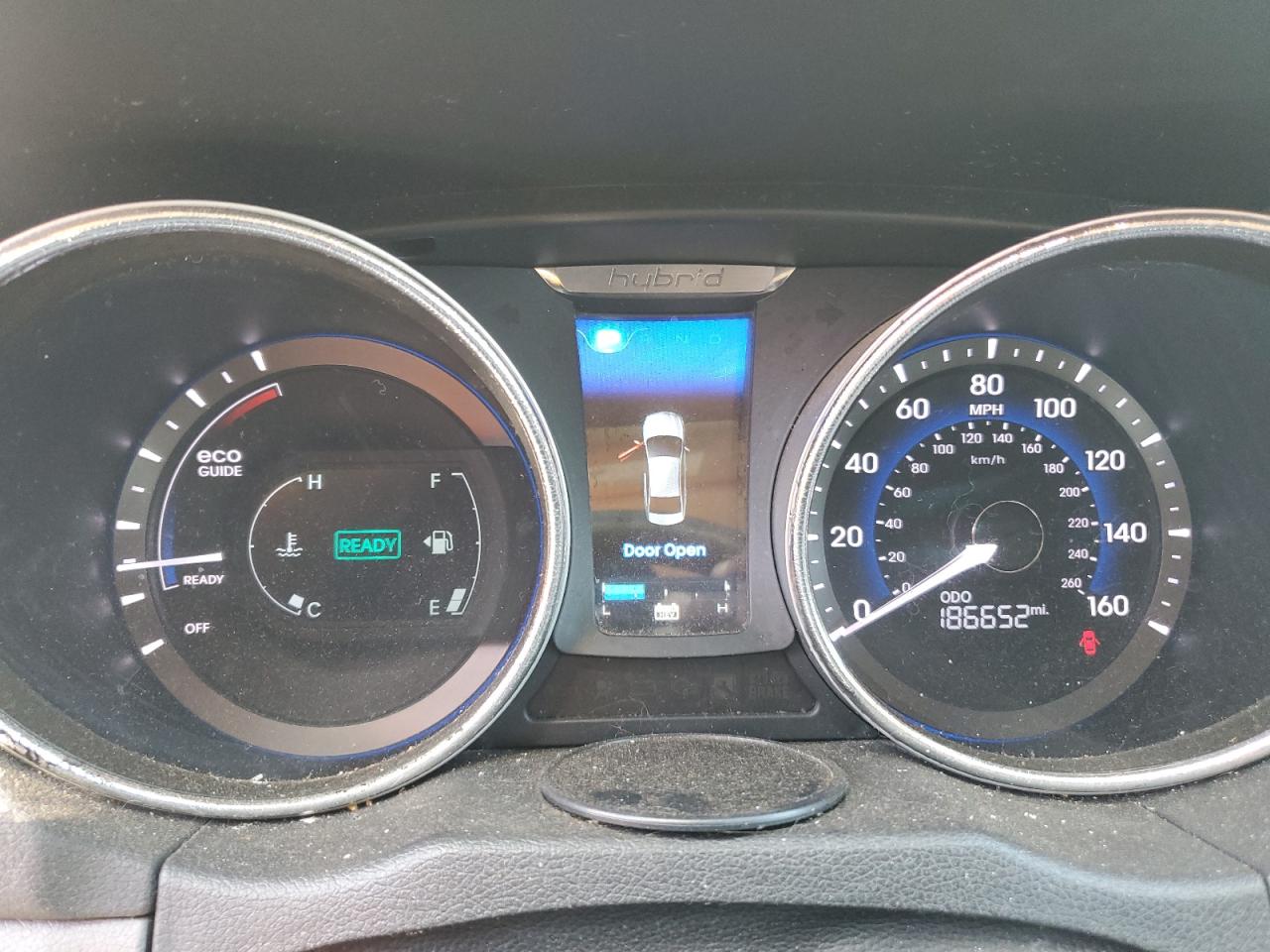 2012 Hyundai Sonata - Image 9