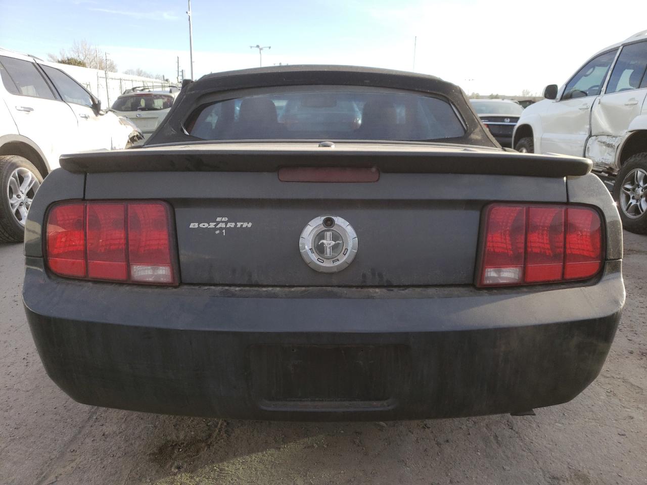 2009 Ford Mustang - Image 6