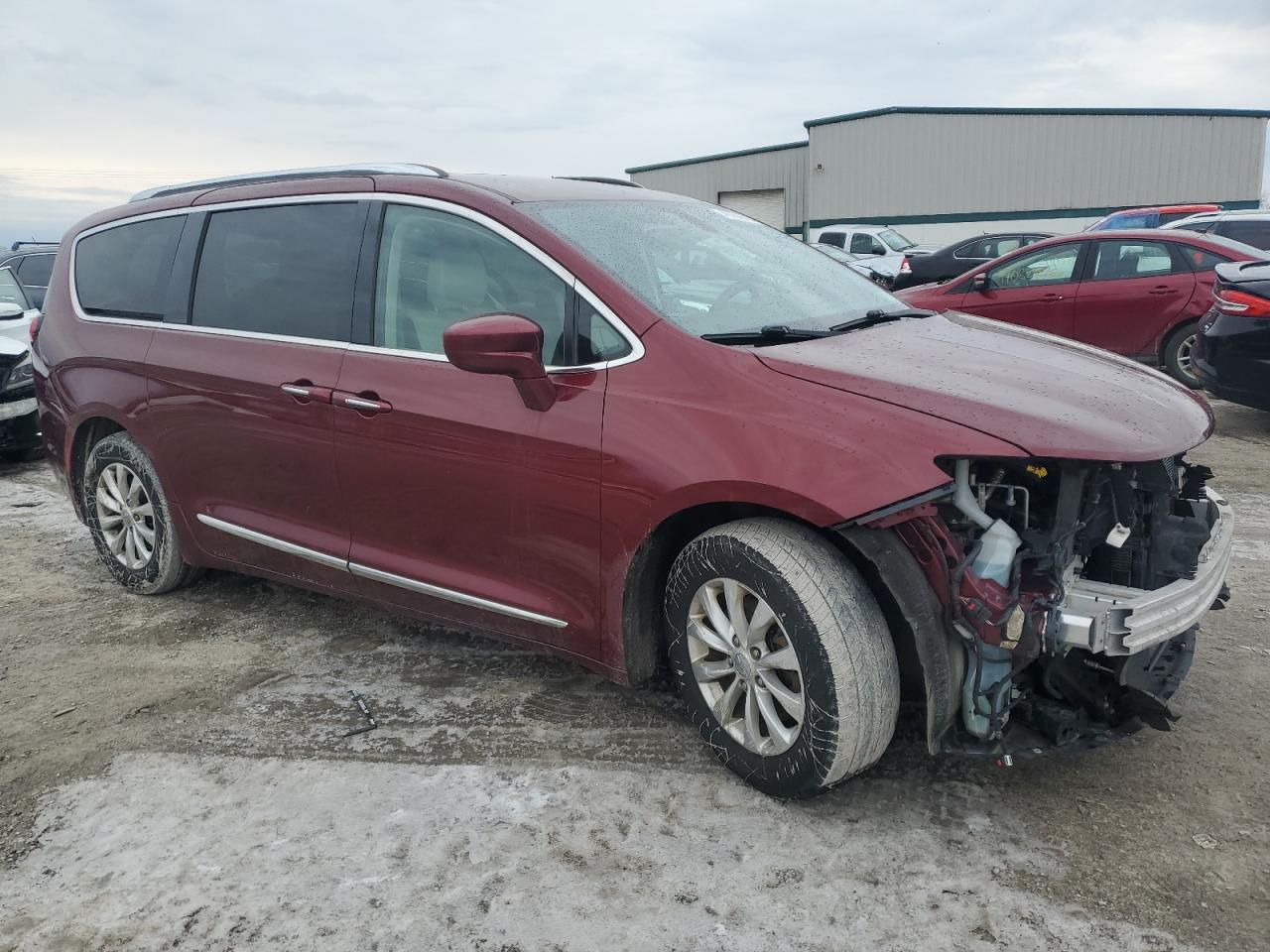 2018 Chrysler Pacifica - Image 4