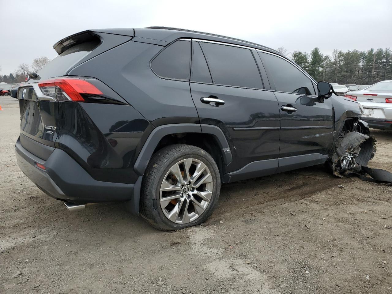 2019 Toyota RAV 4 - Image 3