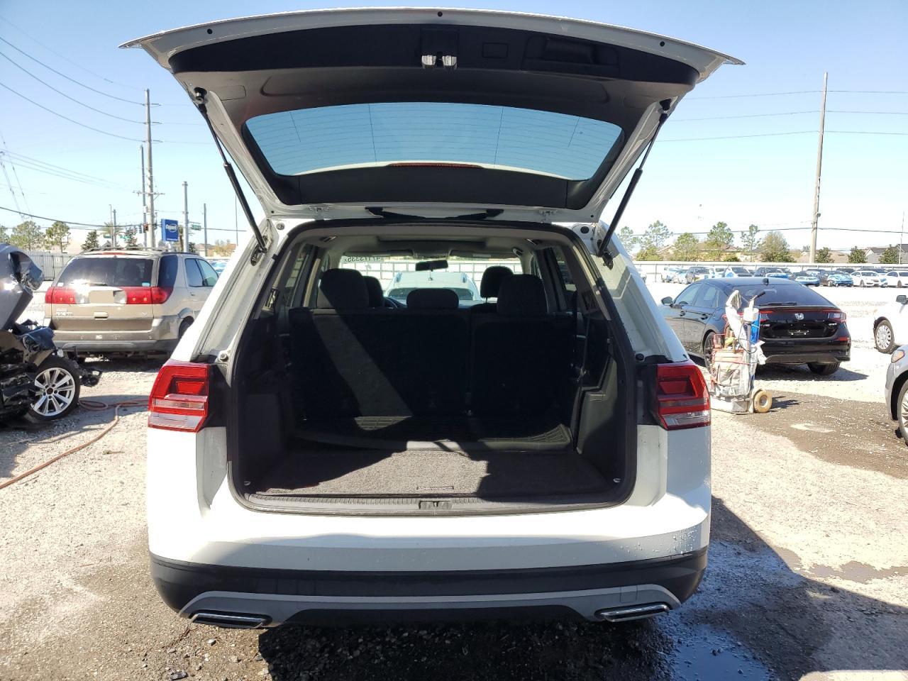 2018 Volkswagen Atlas - Image 6
