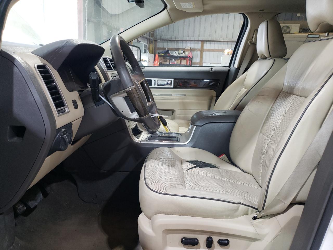 2008 Lincoln MKX - Image 7