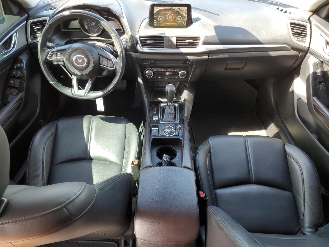 2018 Mazda 3 - Image 8
