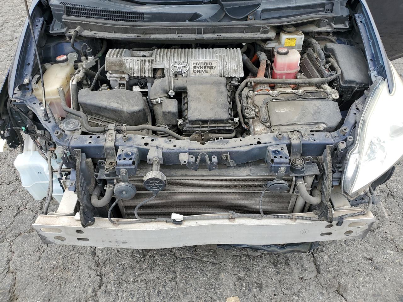 2015 Toyota Prius - Image 11