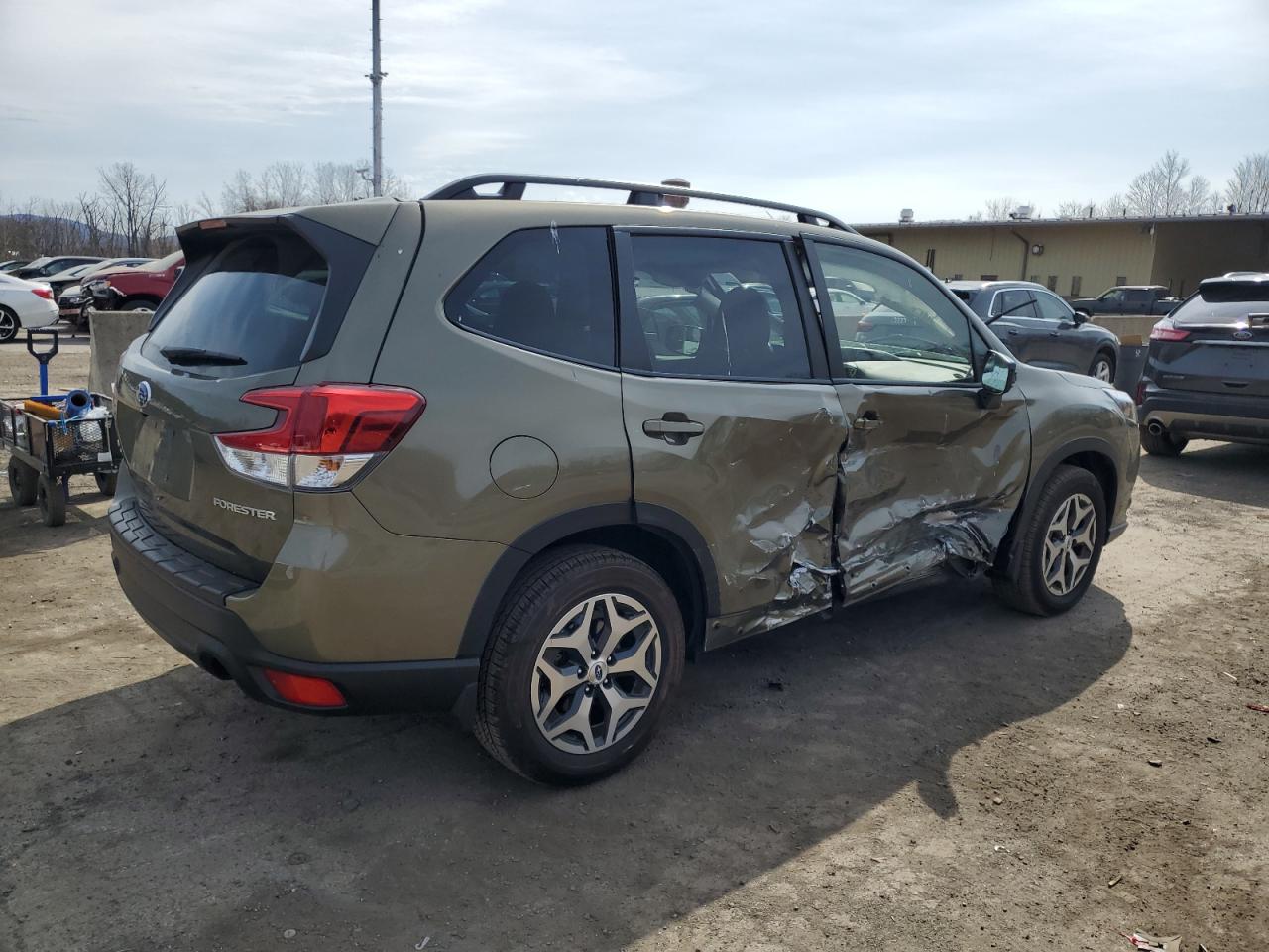 2023 Subaru Forester - Image 3