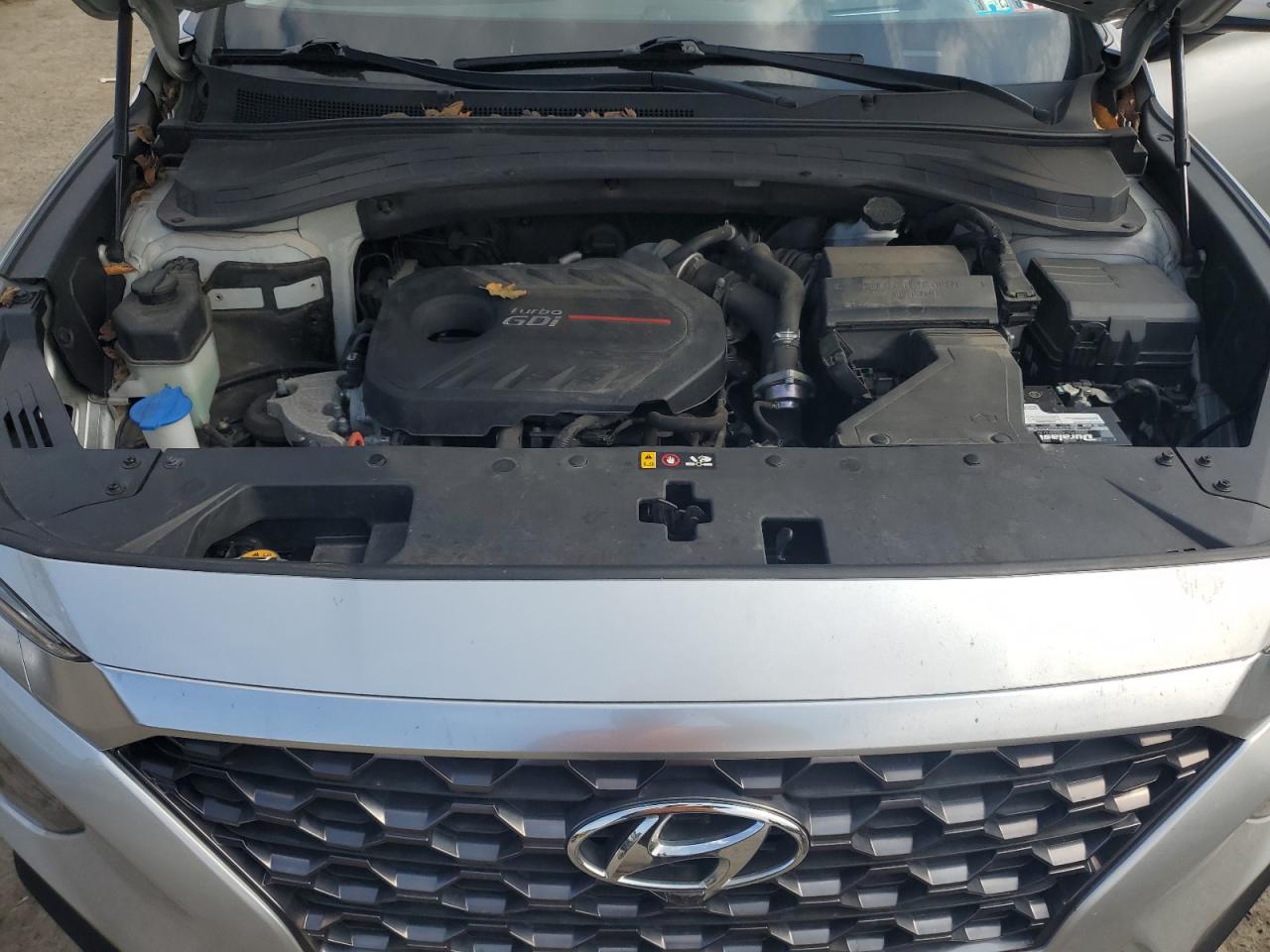 2019 Hyundai Santa Fe - Image 12