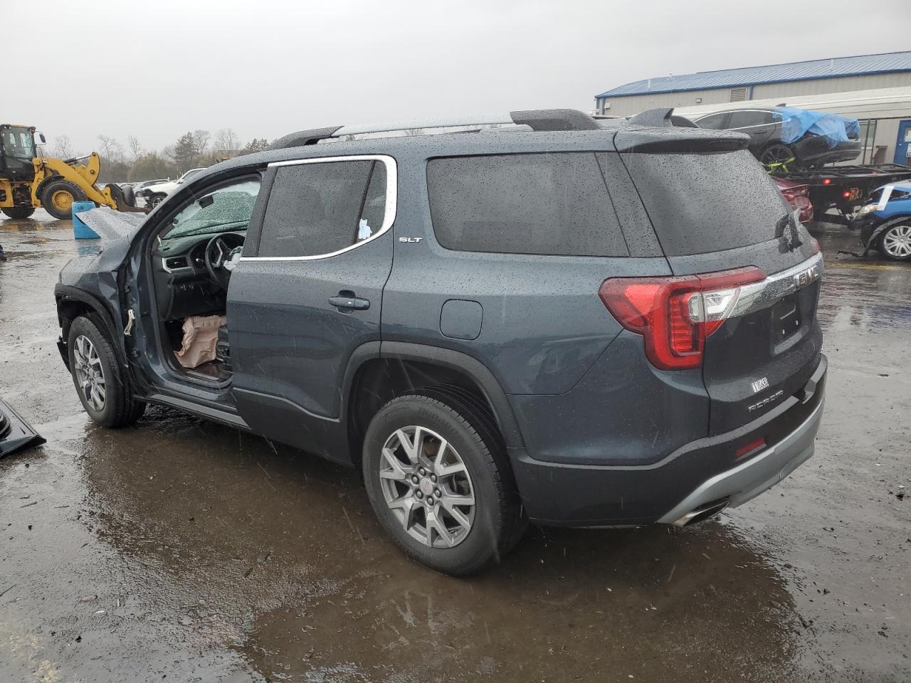 2020 GMC Acadia - Image 2