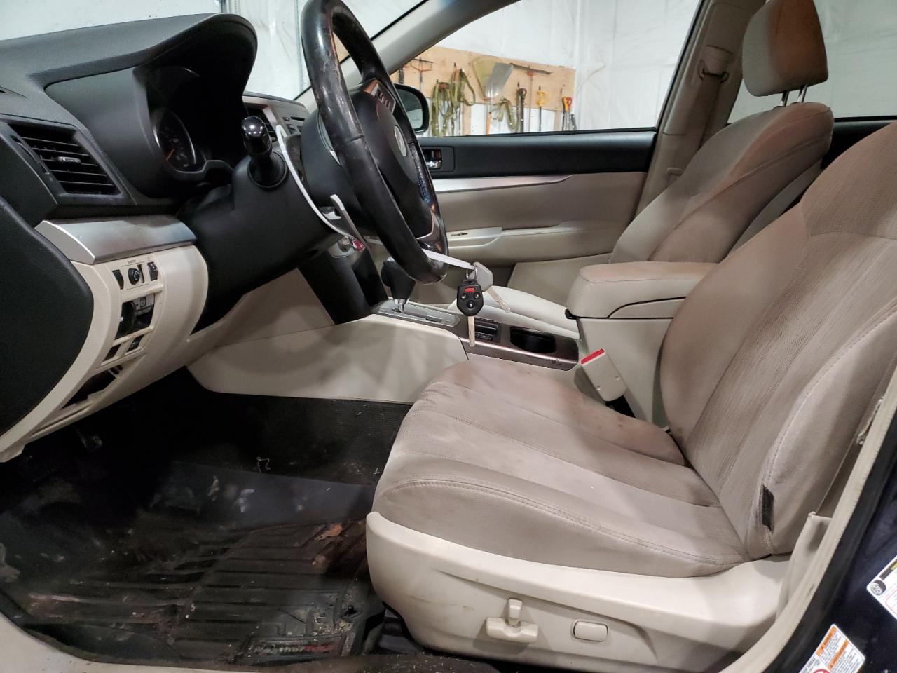 2014 Subaru Outback - Image 7