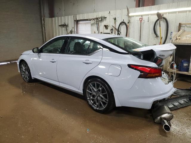  NISSAN ALTIMA 2024 Silver