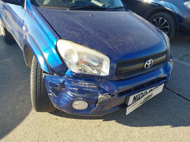 2004 TOYOTA RAV4 XT4 V