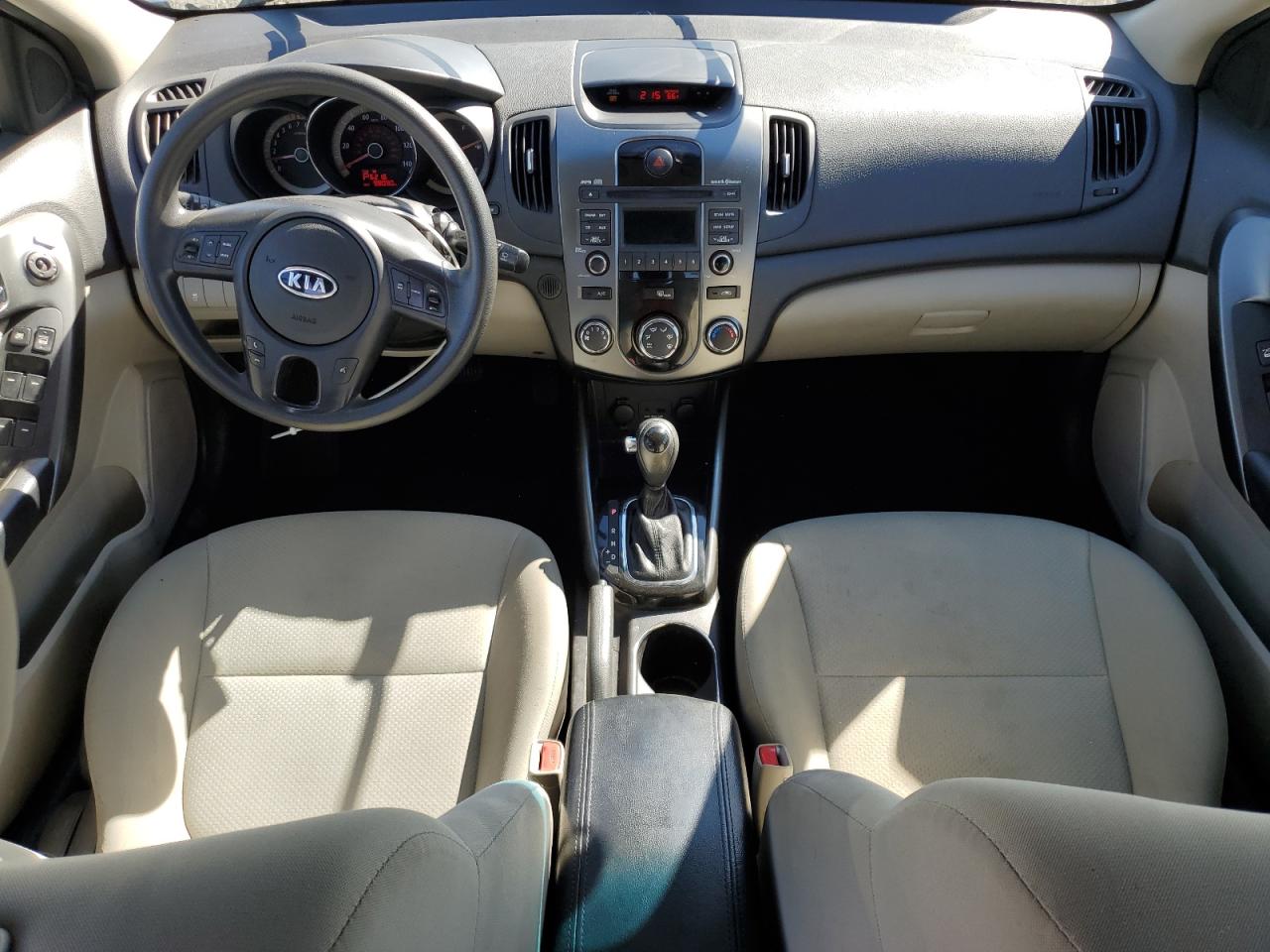 2013 Kia Forte - Image 8