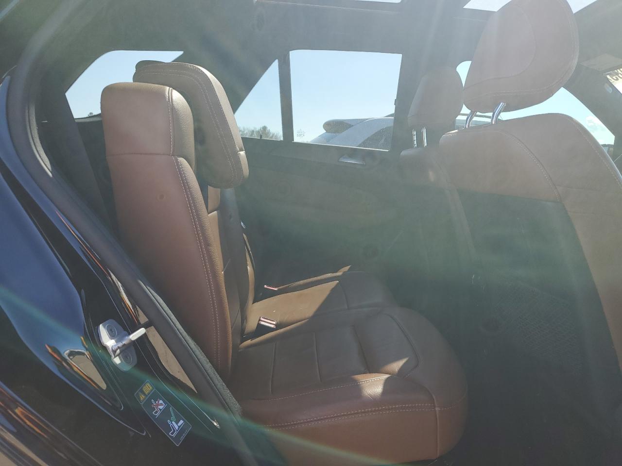 2016 Mercedes-Benz GLE - Image 12