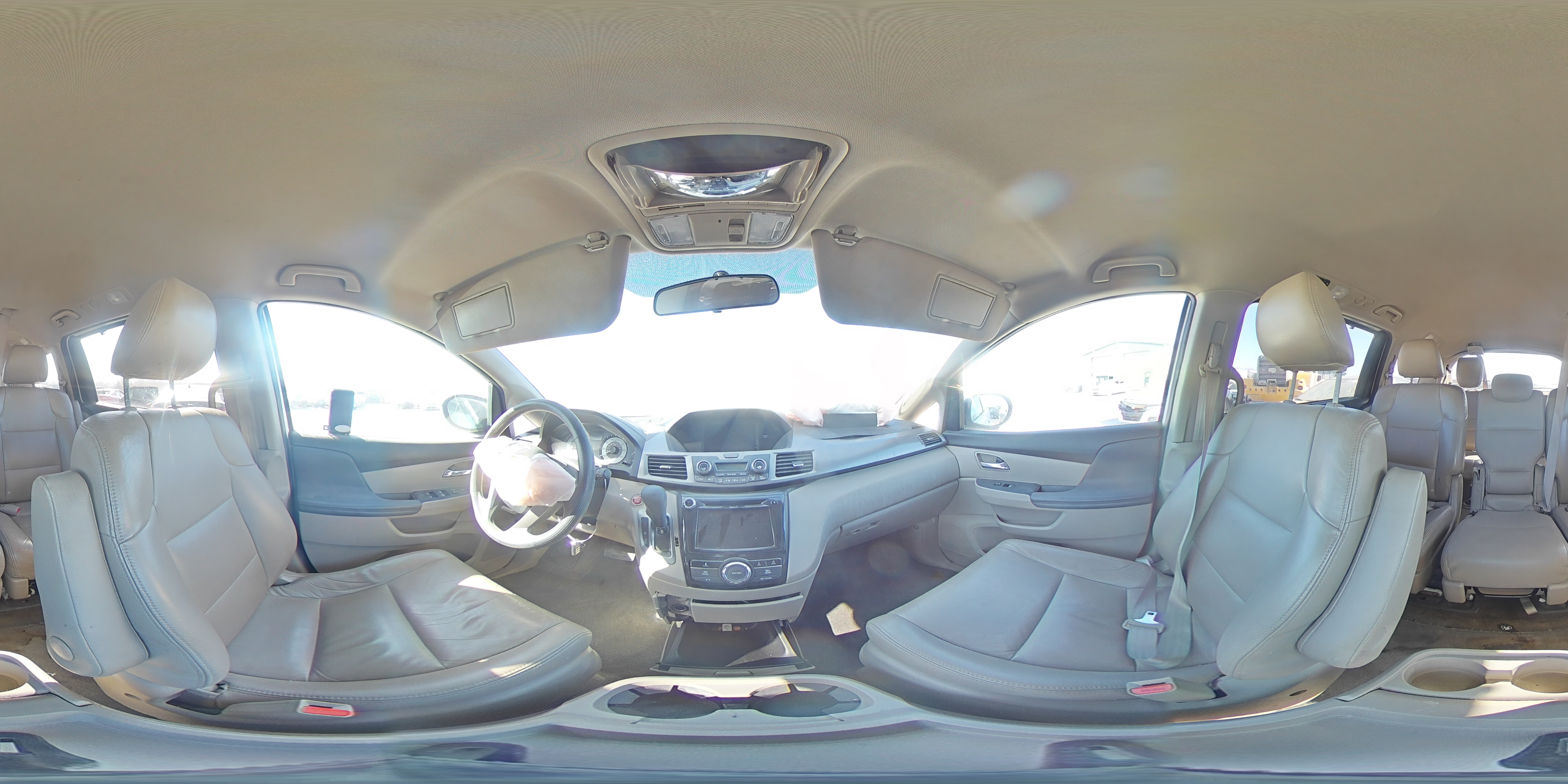 2016 Honda Odyssey - Image 13