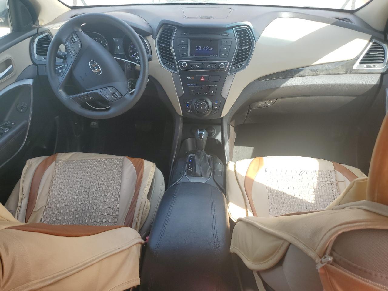 2017 Hyundai Santa Fe - Image 8