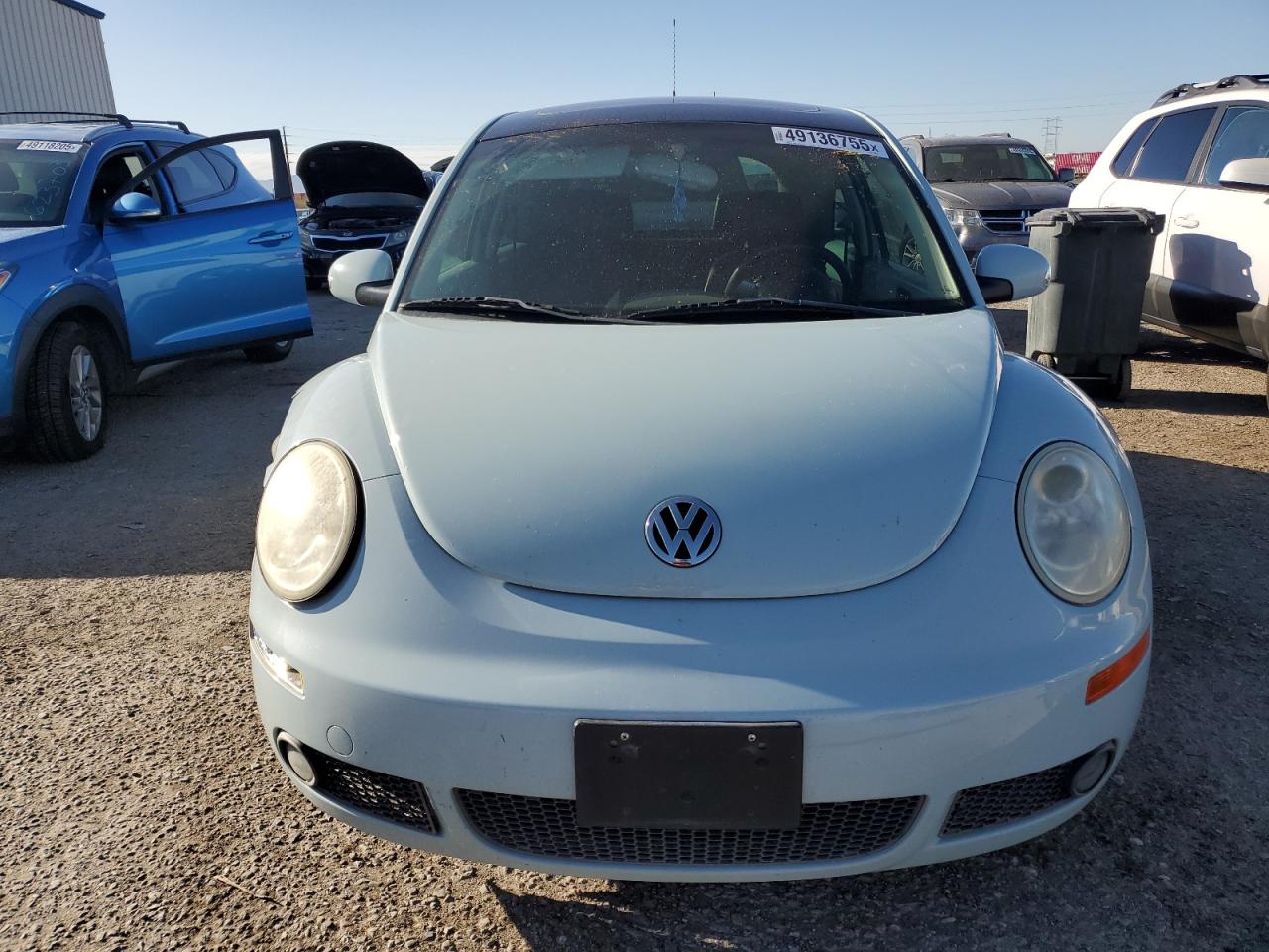 2010 Volkswagen Beetle - Image 5