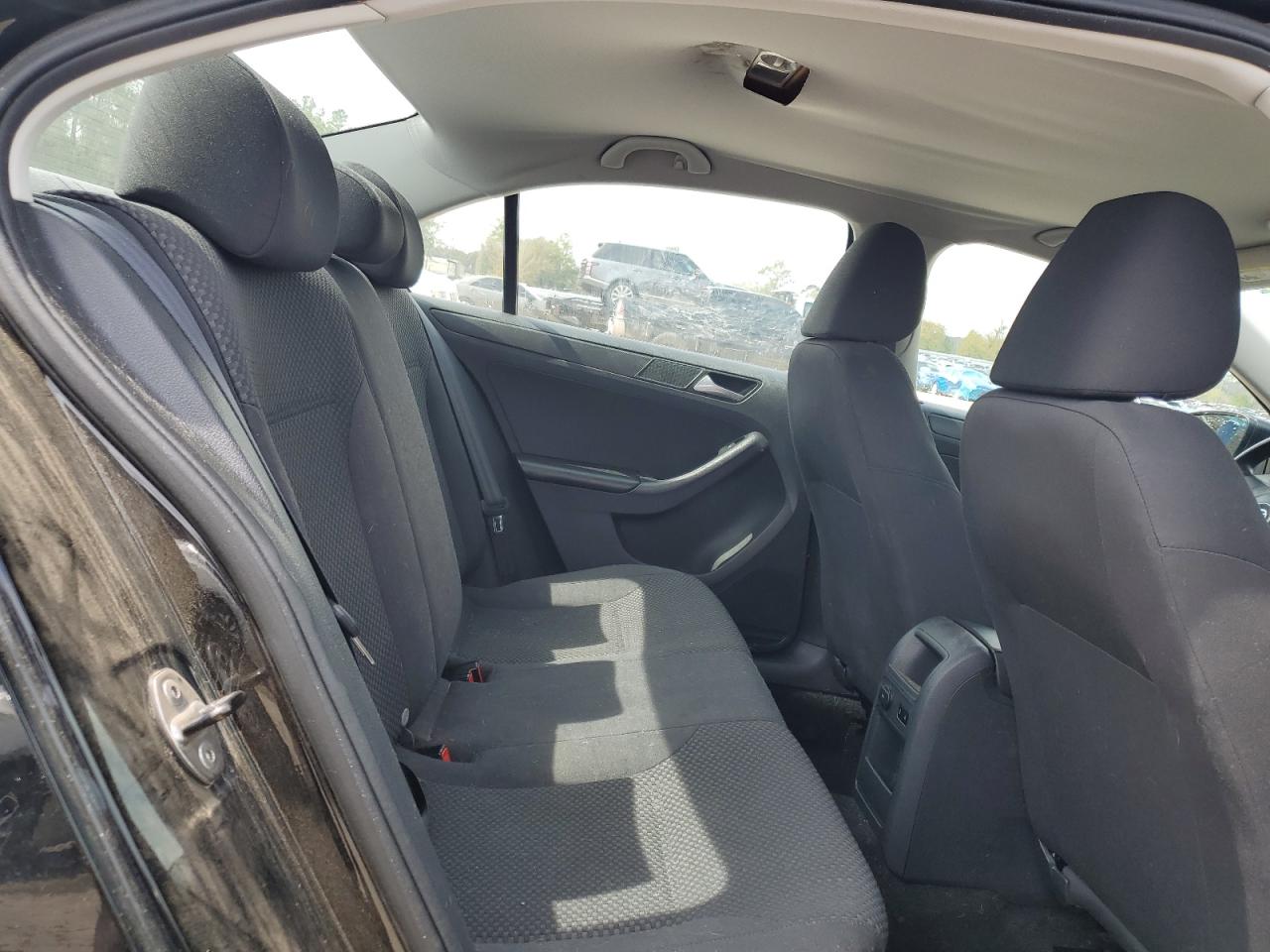 2014 Volkswagen Jetta - Image 10