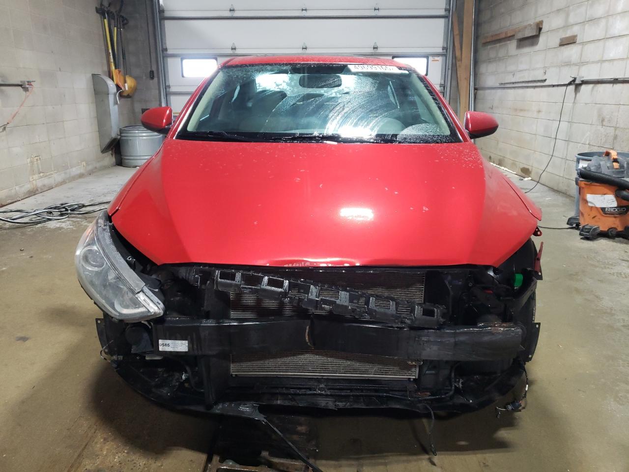 2017 Hyundai Elantra - Image 5